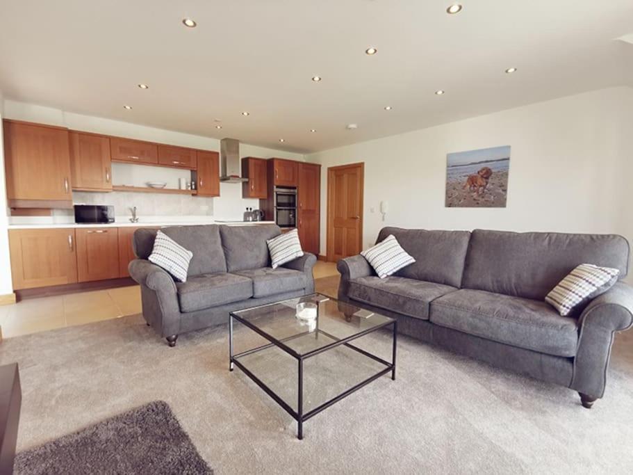 1 Y Bae - Floor Apartment Trearddur